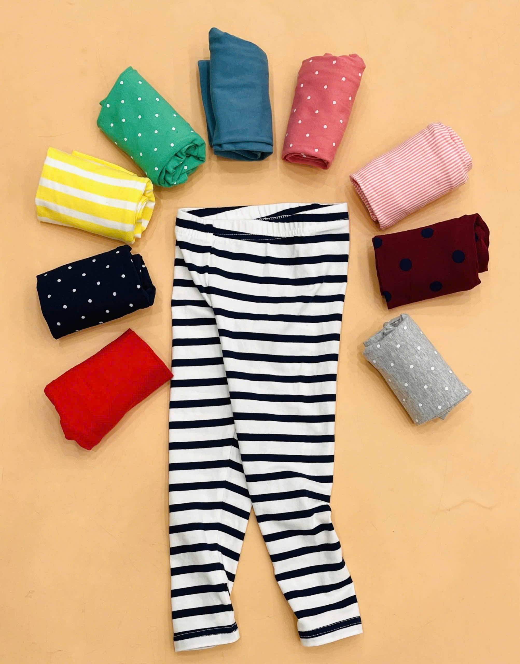 Set 2 quần legging bé gái Carter , size 12M - 14T. Việt Nam xuất xịn2