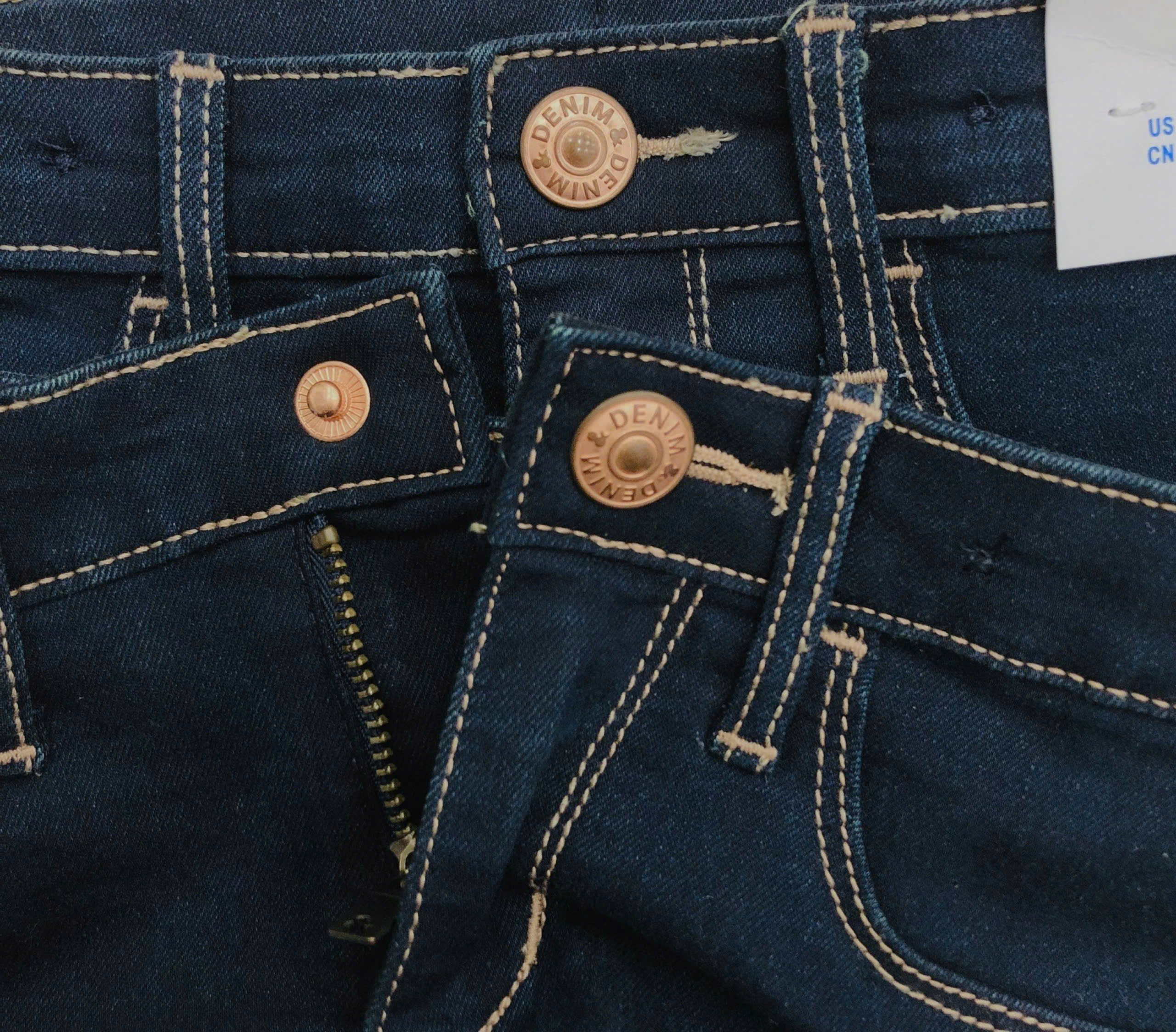 Quần short jean bé gái HM, size 2/3T - 9/10T. Cambodia xuất xịn0