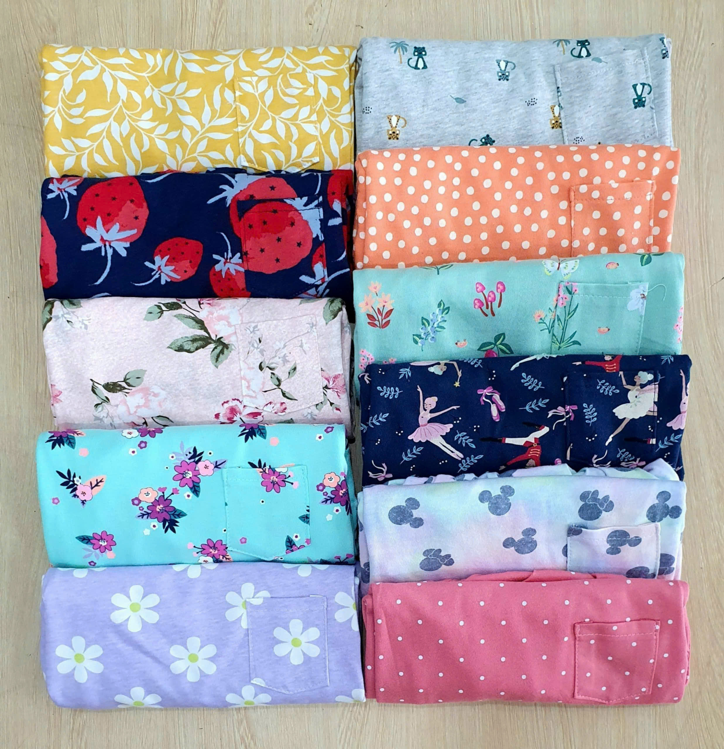 Set 2 Đầm H&M đại tay ngắn bé gái  * Size 9 -140