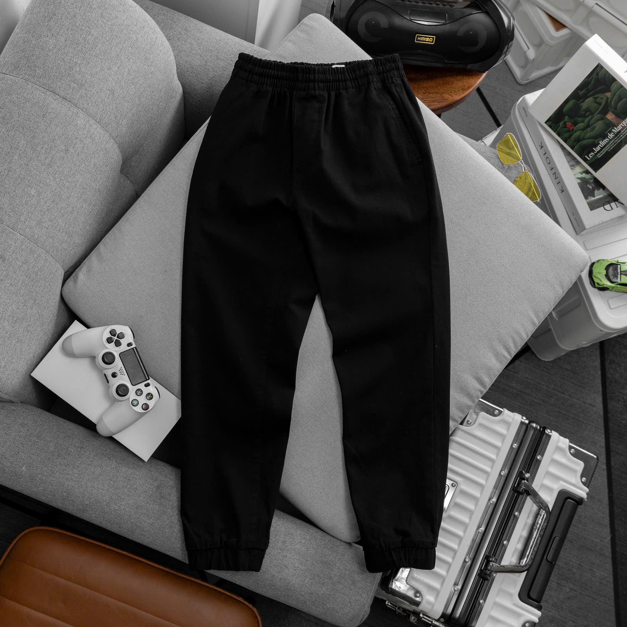 Quần jogger kaki bé trai size đại XS - XXL (18-56 kg). Chất vải kaki thun 95% cotton và 5% co giãn giúp bé thoải mái cả ngày.2