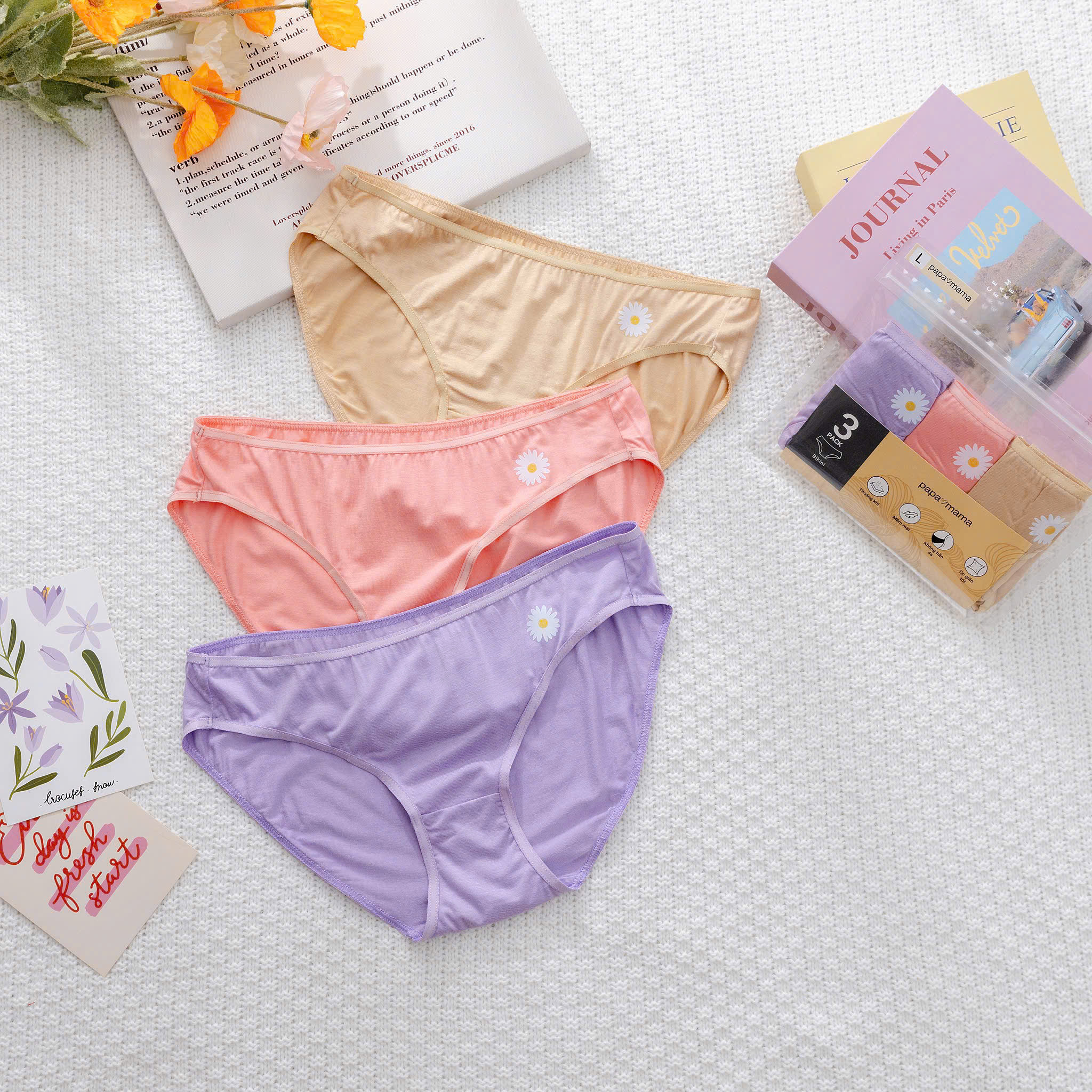 Set 3 quần lót cho nữ lưng vừa hiệu Papa Mama dòng size M-L-XL-XXL cho mẹ và các bé gái tuổi teen.3