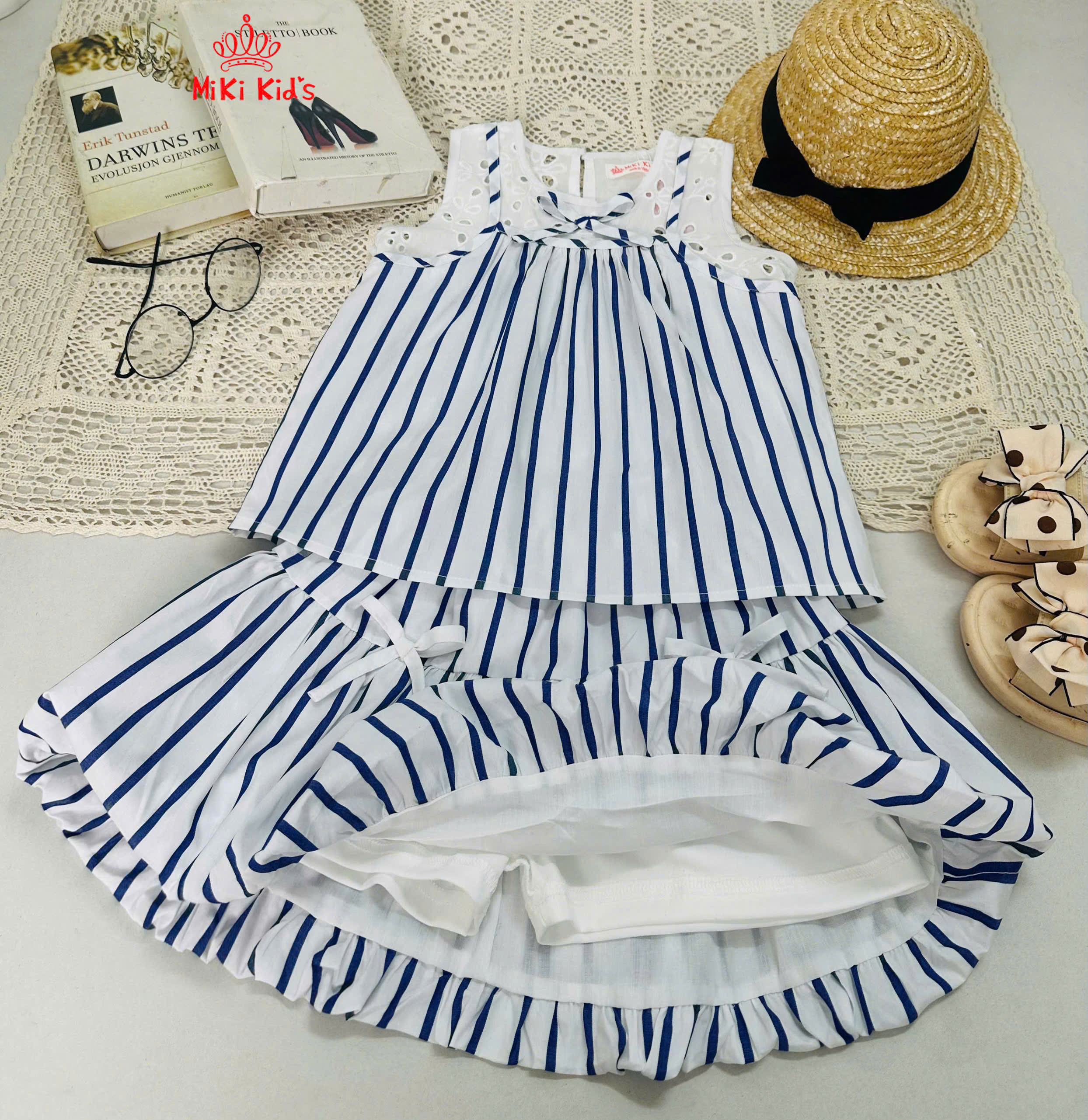 Set váy bí sọc phối áo xô thêu xinh yêu vô cùng - xịn sò nhất luôn3